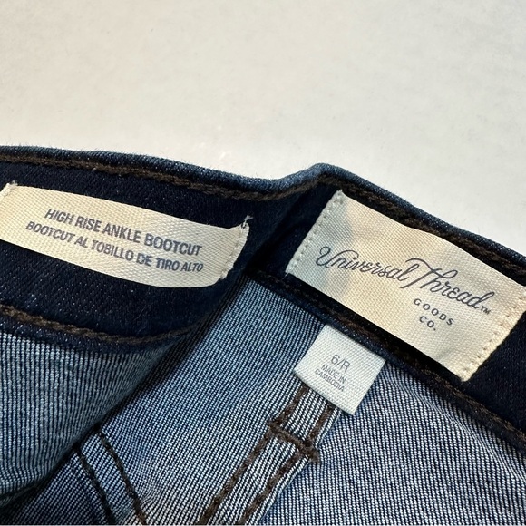 Universal Thread High Rise Ankle Bootcut Jeans Dark Wash, New w/ Tags, Size 6 - Picture 8 of 15